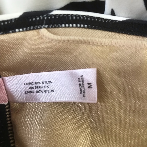 Victoria’s Secret Animal Print Bikini Size M - Picture 6 of 7